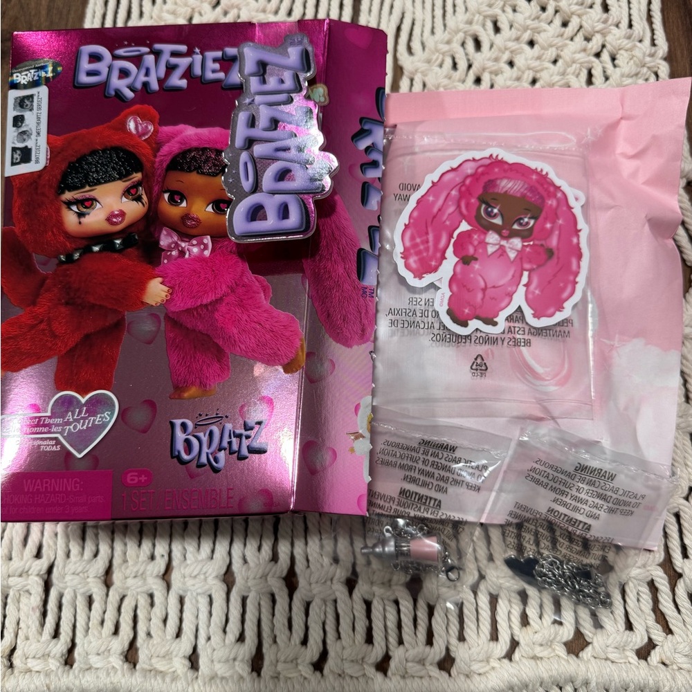 Bratz Bratziez Sweetheartz Bunny Boo Sasha